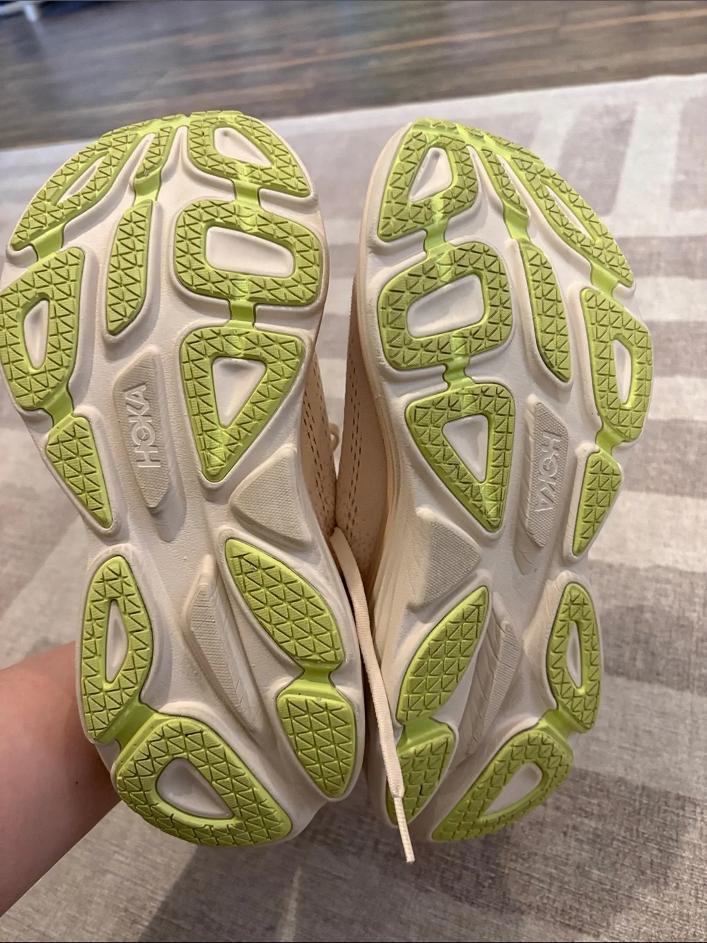 Hoka Women's Bondi 8 - Cream/Vanilla
